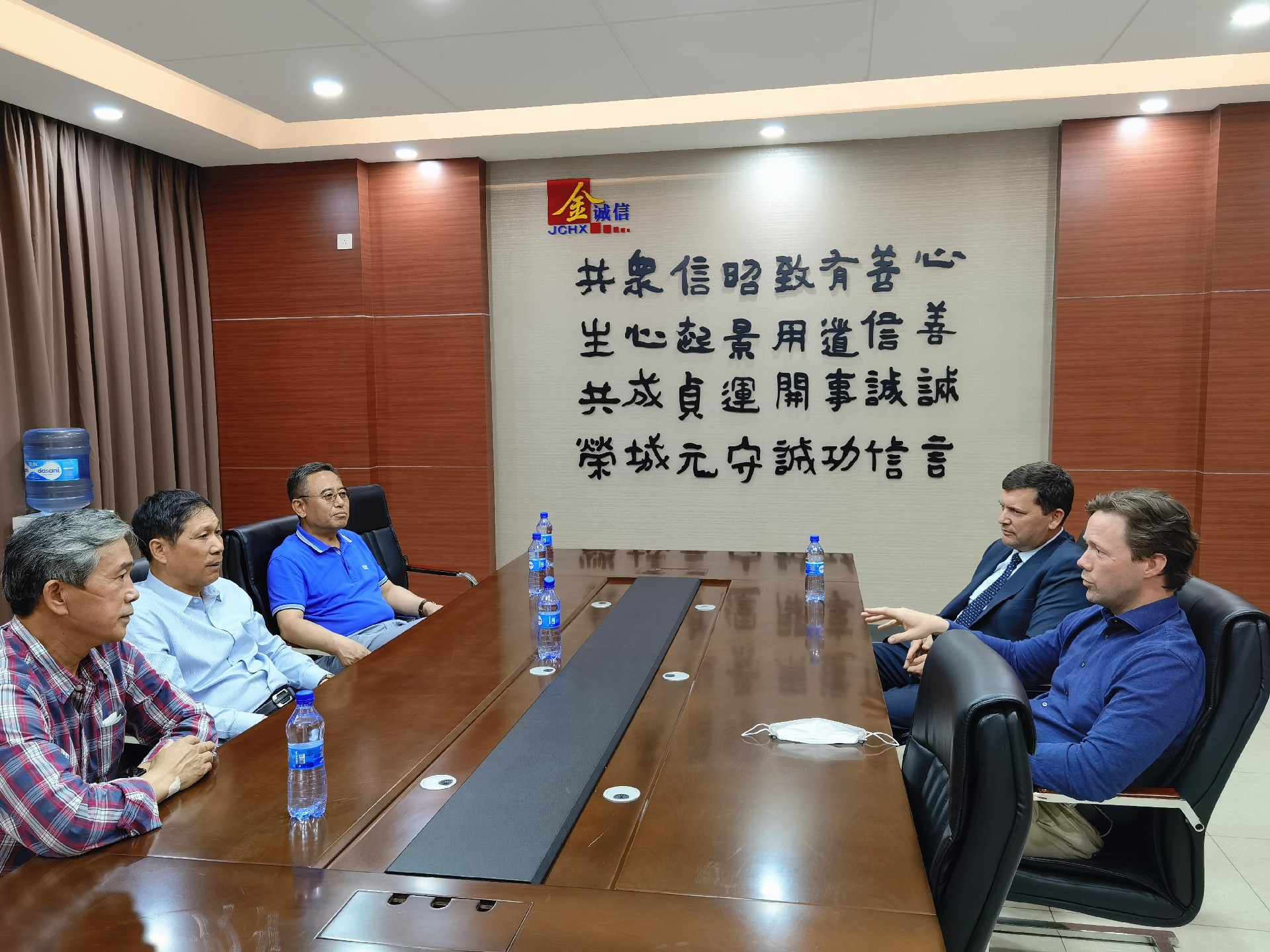 1625128563427558.jpg 688f513261551bcad9e27896ea664a1_副本.jpg