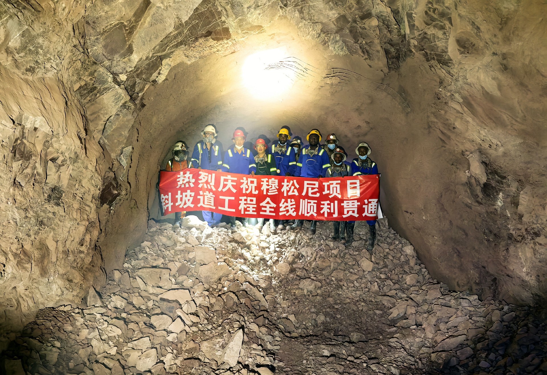 1679467534167883.jpg 封面_副本.jpg